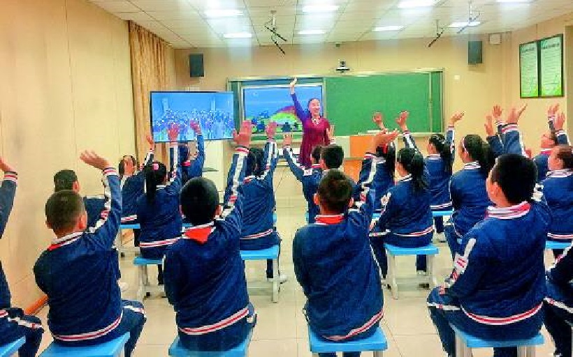 幼兒園教學(xué)一體機(jī)使用效果 幼兒園教學(xué)一體機(jī)使用效果